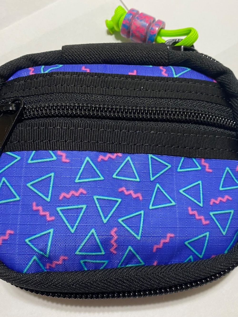 Glows in the dark. EDC mini, Wiscoworks beads. Glow-in-the dark materials. - Picture 6 of 10